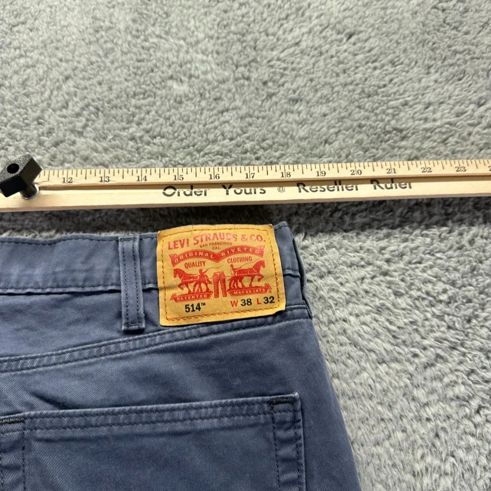 Levis before purchasing